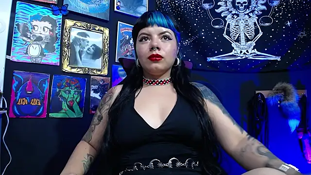 Yourmadame P online show from January 17, 2025, 1:47 am