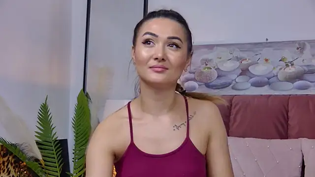 NicolLopeze online show from February 8, 2025, 4:36 pm