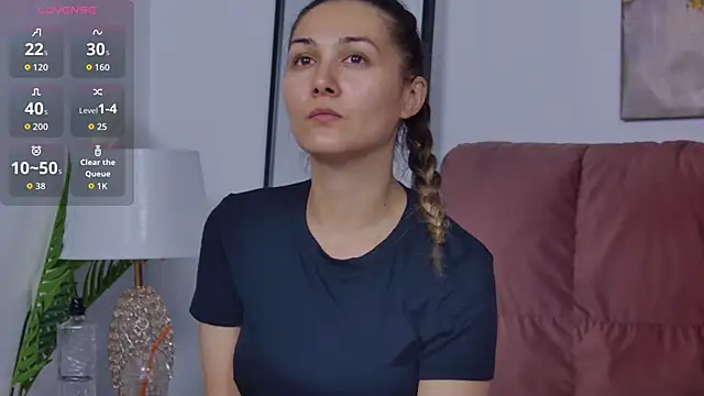 NicolLopeze online show from September 11, 2025, 7:41 am