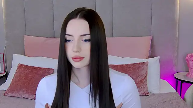 Betty Bridge online show from February 10, 2025, 6:42 am