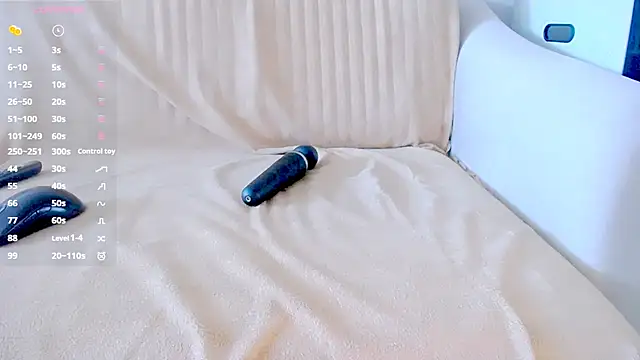 Snapshot of AmazingBitch chatting on March 18, 2025, 9:42 am AmazingBitch online show from March 18, 2025, 9:42 am