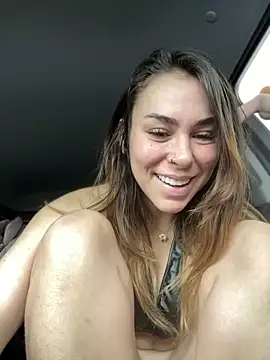 LeaGambit   online show from February 17, 2025, 7:26 am