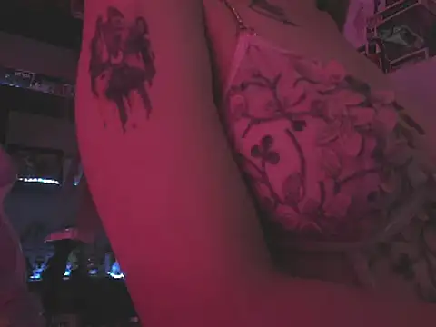 Snapshot of Agathaks chatting on January 17, 2025, 8:00 pm Agathaks online show from January 17, 2025, 8:00 pm