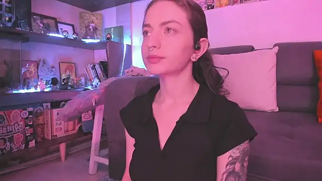 Snapshot of Agathaks chatting on January 25, 2025, 8:21 pm Agathaks online show from January 25, 2025, 8:21 pm