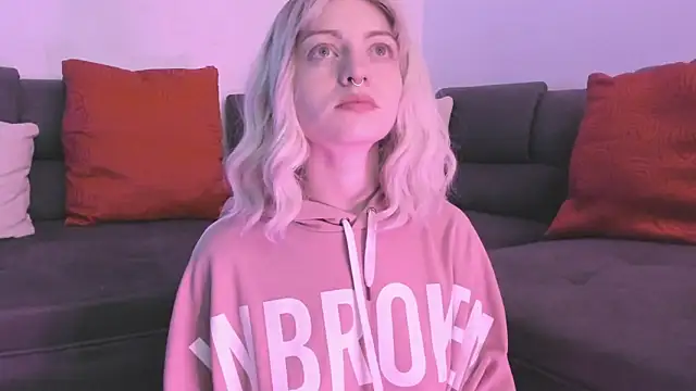 Snapshot of Agathaks chatting on February 14, 2025, 8:59 pm Agathaks online show from February 14, 2025, 8:59 pm