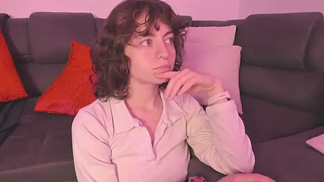 Snapshot of Agathaks chatting on March 22, 2025, 10:15 pm Agathaks online show from March 22, 2025, 10:15 pm