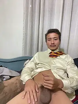 Snapshot of Satinshirt1992 chatting on December 16, 2025, 3:50 pm Satinshirt1992 online show from December 16, 2025, 3:50 pm