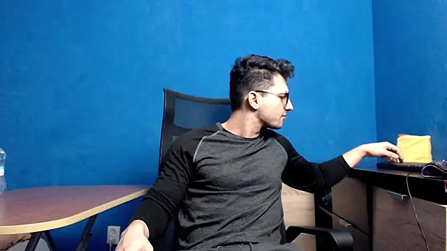 alex blu online show from December 2, 2024, 7:25 am