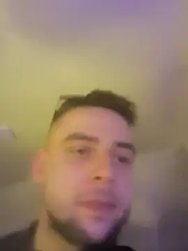 Snapshot of Youngtimer_1997 chatting on February 23, 2025, 8:11 pm Youngtimer 1997 online show from February 23, 2025, 8:11 pm