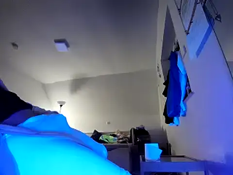 Snapshot of Youngtimer_1997 chatting on March 20, 2025, 2:51 am Youngtimer 1997 online show from March 20, 2025, 2:51 am