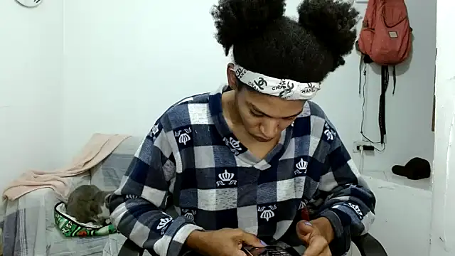 angelamarie1 online show from October 30, 2025, 9:00 am