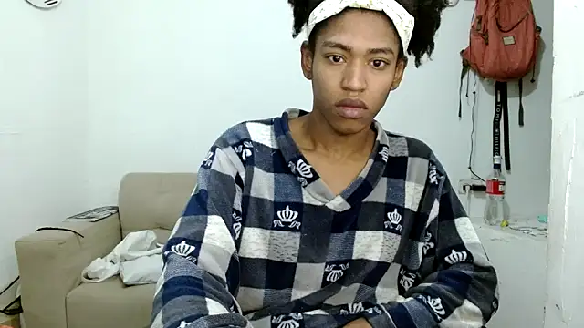 angelamarie1 online show from November 26, 2025, 8:48 am