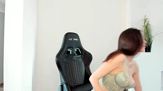 Snapshot of Sabrina_Mur chatting on March 10, 2025, 10:48 am Sabrina Mur online show from March 10, 2025, 10:48 am