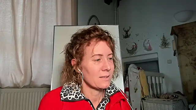 Lola Belgium online show from February 8, 2025, 3:10 pm