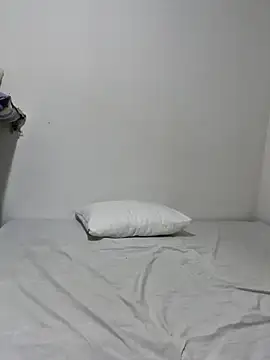 Snapshot of frenchxena98 chatting on November 17, 2025, 9:20 pm frenchxena98 online show from November 17, 2025, 9:20 pm