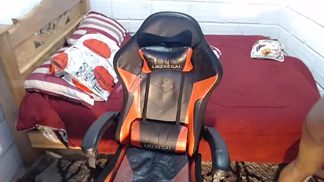 sexyjustin202 online show from December 20, 2024, 10:00 pm