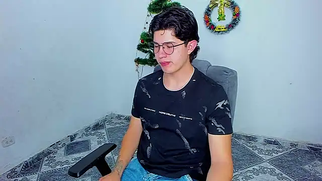 Snapshot of patrik_027 chatting on December 4, 2024, 9:02 pm patrik 027 online show from December 4, 2024, 9:02 pm