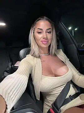 KirstieVegas online show from March 2, 2025, 9:32 pm