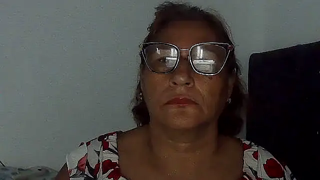 Snapshot of charrysexy1 chatting on November 26, 2025, 12:06 pm charrysexy1 online show from November 26, 2025, 12:06 pm