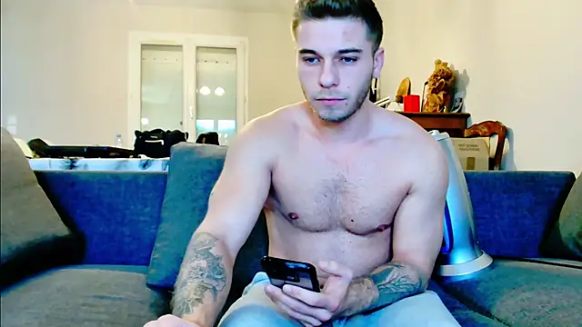 Elkafit28 online show from March 21, 2025, 5:23 pm