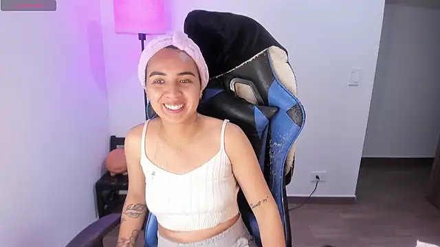 Snapshot of Miss_Nicole chatting on November 5, 2025, 7:25 pm Miss Nicole online show from November 5, 2025, 7:25 pm