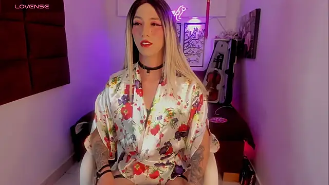 Snapshot of Yaki_Tai chatting on March 22, 2025, 6:33 am Yaki Tai online show from March 22, 2025, 6:33 am