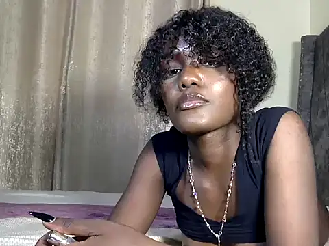 Snapshot of HarlotyQueen chatting on November 13, 2025, 8:35 am HarlotyQueen online show from November 13, 2025, 8:35 am