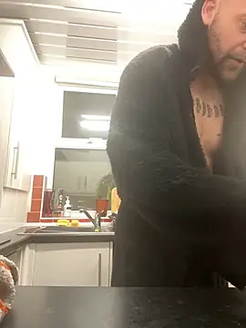 bigguy101 online show from January 9, 2025, 5:44 am