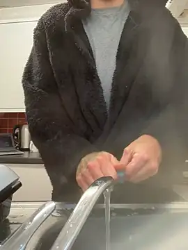 bigguy101 online show from February 17, 2025, 9:03 am