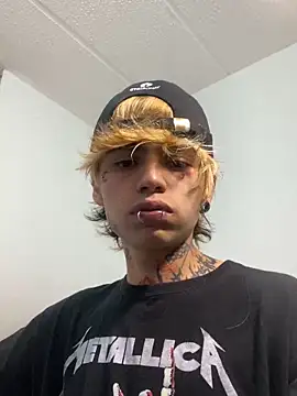 AcidMilo online show from October 1, 2025, 11:11 pm