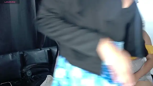 Snapshot of Karen_sex92 chatting on February 17, 2025, 12:38 pm Karen sex92 online show from February 17, 2025, 12:38 pm