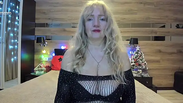 TrueFoxyyy online show from January 30, 2025, 8:53 pm