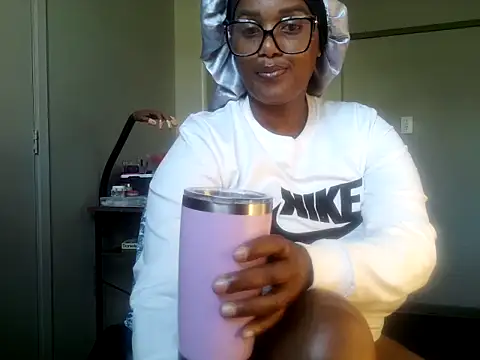 Charlie-Crawford online show from October 3, 2025, 10:01 am