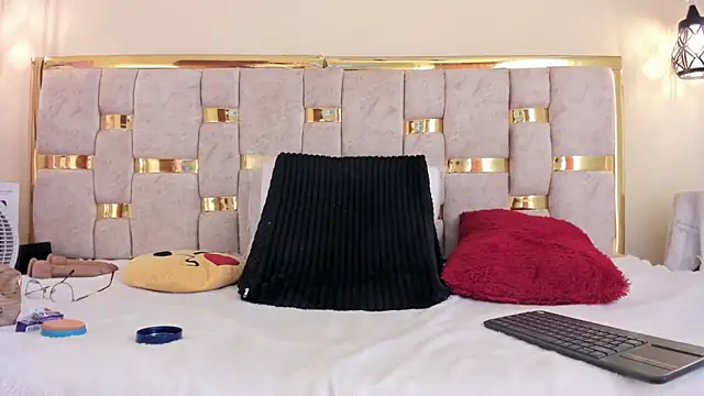 ttata 3 online show from December 4, 2025, 7:33 pm