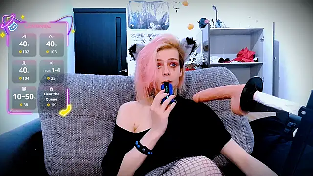 Snapshot of Littlepinkcat chatting on October 6, 2025, 8:12 am Littlepinkcat online show from October 6, 2025, 8:12 am