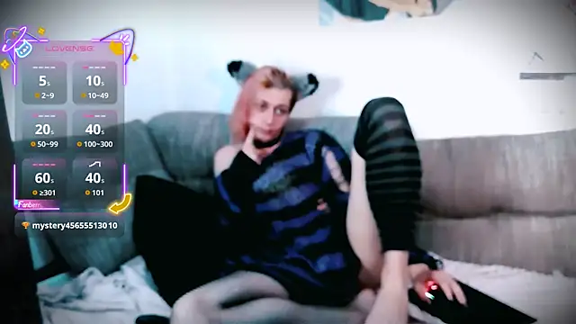 Snapshot of Littlepinkcat chatting on October 16, 2025, 6:25 am Littlepinkcat online show from October 16, 2025, 6:25 am