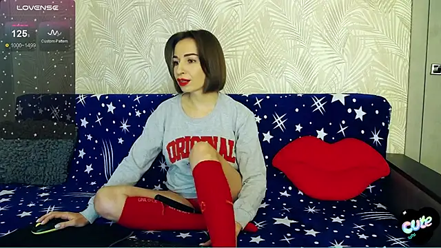 Millanorze online show from October 22, 2025, 10:20 pm