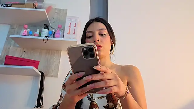 Snapshot of PIA_STONE chatting on October 15, 2025, 8:20 pm PIA STONE online show from October 15, 2025, 8:20 pm