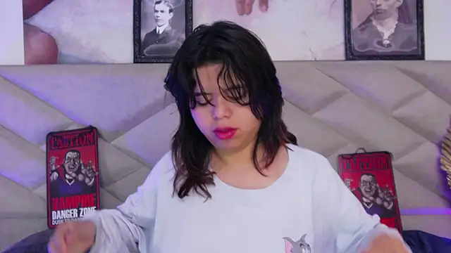 SabinaMerchetti online show from September 27, 2025, 2:33 pm