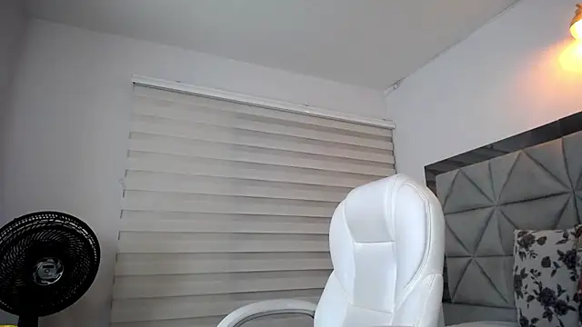 Snapshot of nana_levy chatting on December 29, 2024, 5:31 am nana levy online show from December 29, 2024, 5:31 am