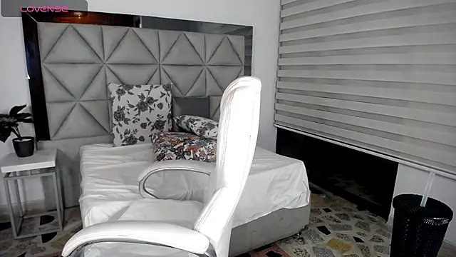 Snapshot of nana_levy chatting on January 14, 2025, 10:06 am nana levy online show from January 14, 2025, 10:06 am