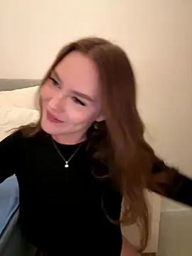 Snapshot of Meow_Sophie chatting on October 8, 2025, 2:36 pm Meow Sophie online show from October 8, 2025, 2:36 pm