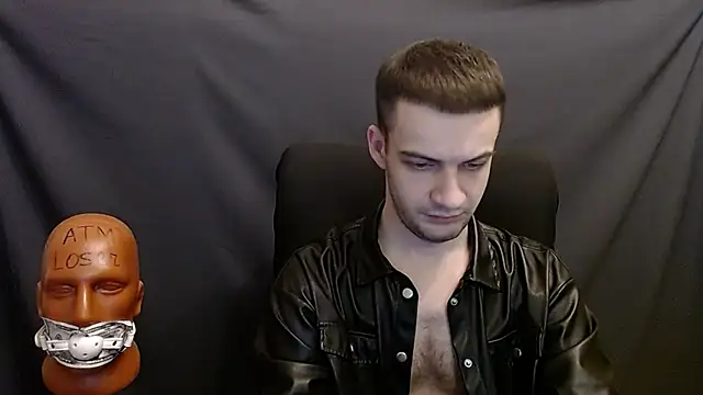 Snapshot of _Damien_thorn_ chatting on December 19, 2024, 2:23 am Damien thorn online show from December 19, 2024, 2:23 am