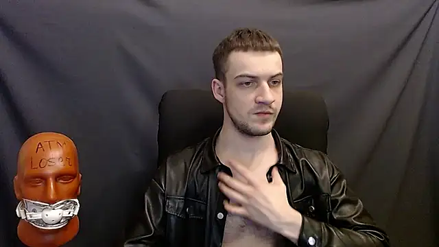 Snapshot of _Damien_thorn_ chatting on December 22, 2024, 2:39 am Damien thorn online show from December 22, 2024, 2:39 am