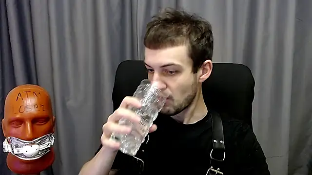 Snapshot of _Damien_thorn_ chatting on October 5, 2025, 8:29 pm Damien thorn online show from October 5, 2025, 8:29 pm