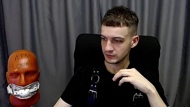 Snapshot of _Damien_thorn_ chatting on October 7, 2025, 9:23 pm Damien thorn online show from October 7, 2025, 9:23 pm