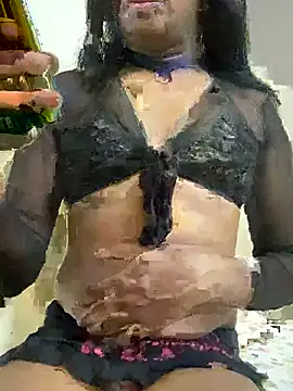 Snapshot of Femcrossy chatting on February 6, 2025, 7:18 pm Femcrossy online show from February 6, 2025, 7:18 pm