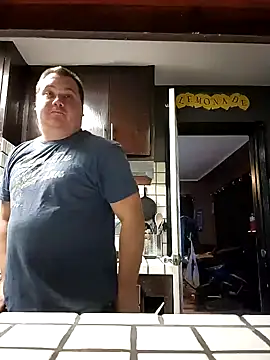 Snapshot of valhallacouple420 chatting on February 12, 2025, 12:27 am valhallacouple420 online show from February 12, 2025, 12:27 am