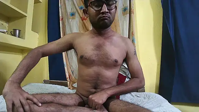 Snapshot of Cute_boy2000 chatting on December 24, 2024, 1:39 pm Cute boy2000 online show from December 24, 2024, 1:39 pm