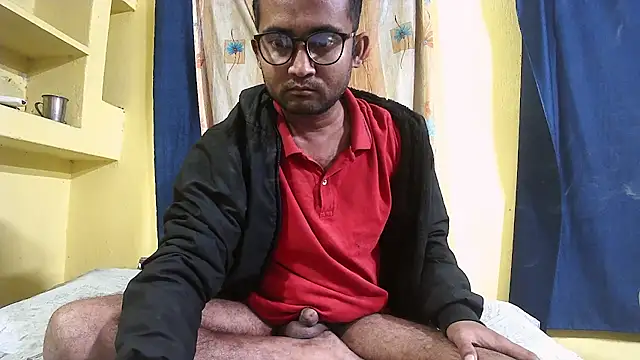 Snapshot of Cute_boy2000 chatting on December 25, 2024, 10:48 pm Cute boy2000 online show from December 25, 2024, 10:48 pm